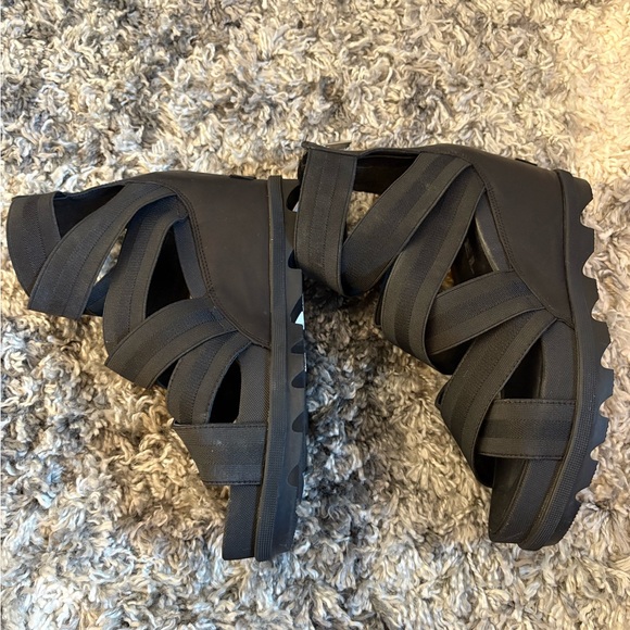 Sorel Black Strappy Wedge Sandals - Picture 2 of 5